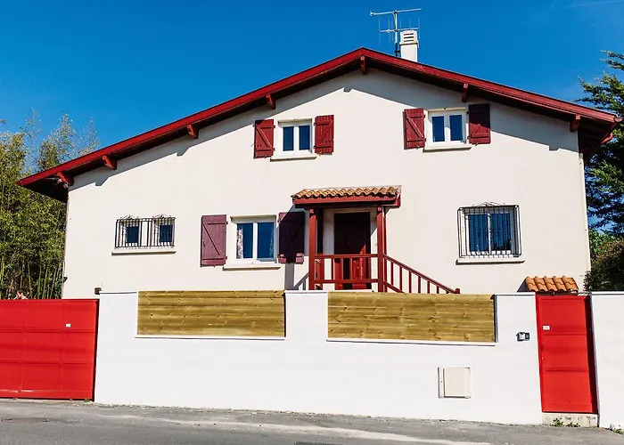 Nami House Hostel Anglet